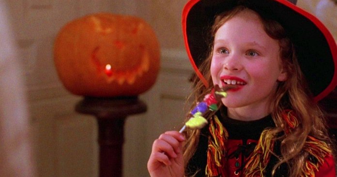 Thora Birch Wanted To Be In 'Hocus Pocus 2' But Scheduling Conflicts Got In The Way